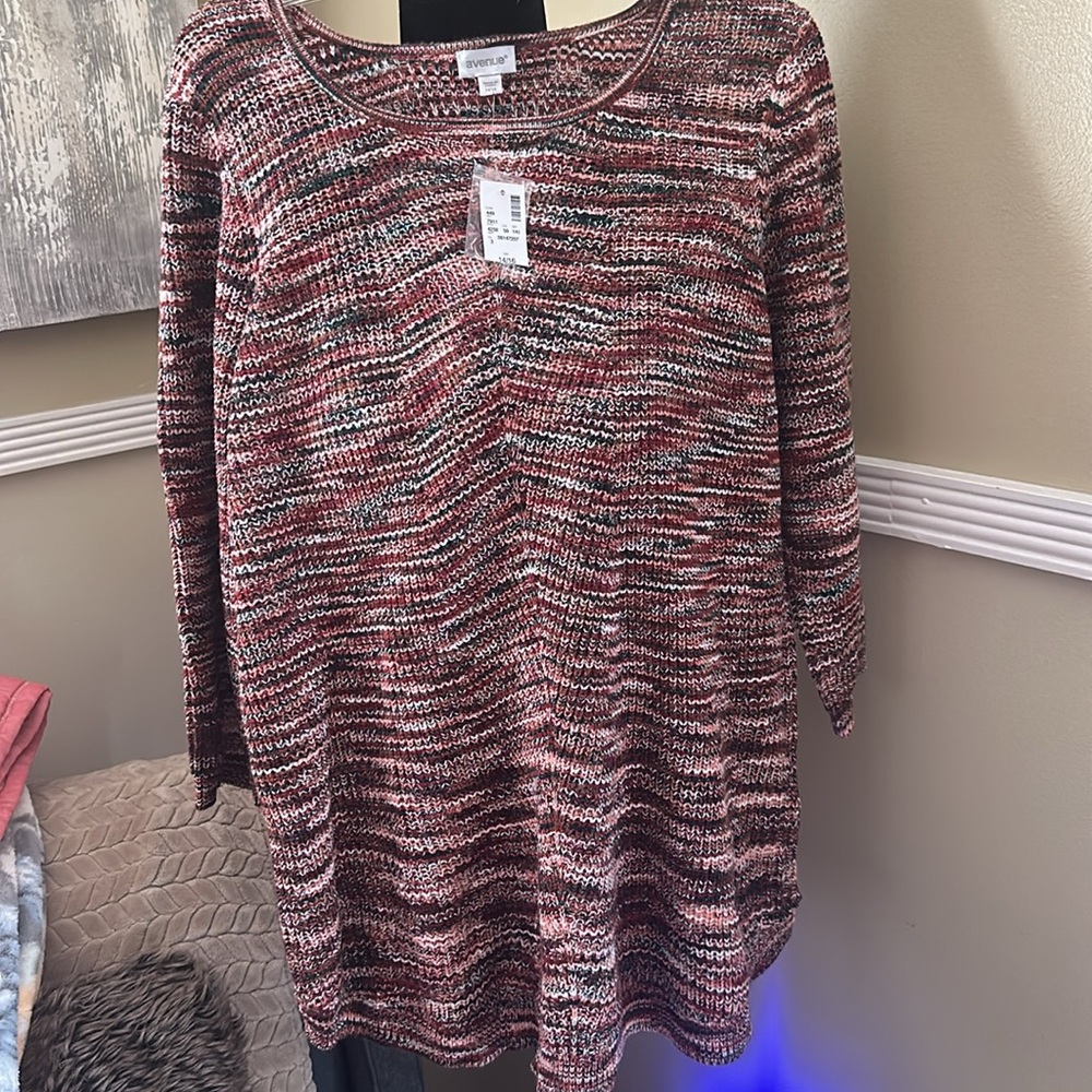 Sweater by Avenue size 14/16 NWT p/p 22